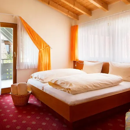 Vier Loewen Hotel 3*